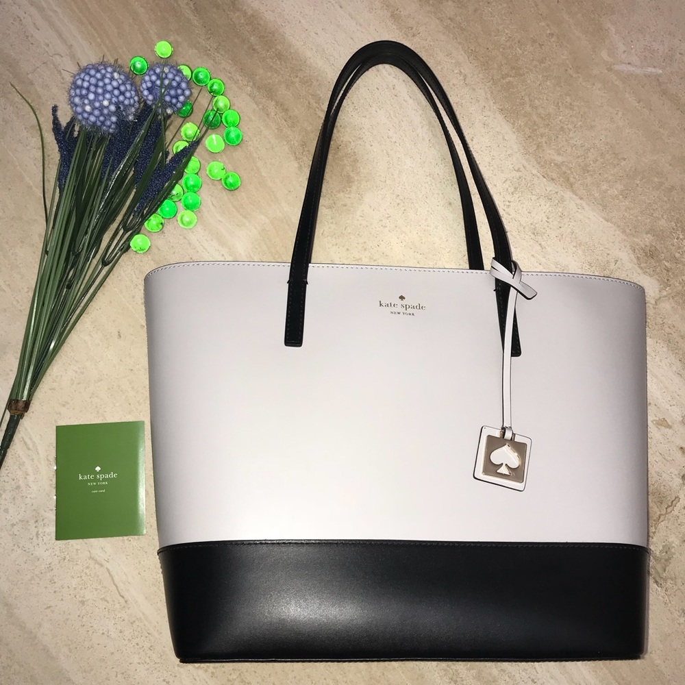 🚫Sold🚫 Hayden Street Maxi Colorblock Tote